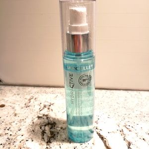 Marcelle Hydrating Mist.
